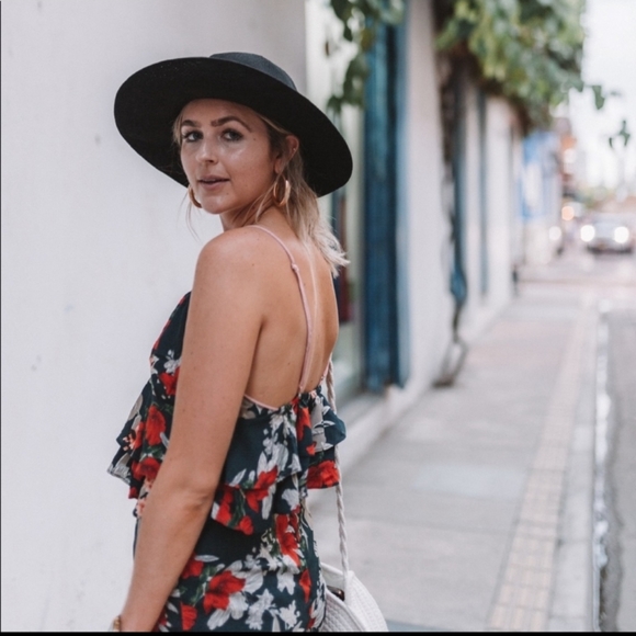 Floral two piece set ruffle - Picture 2 of 3